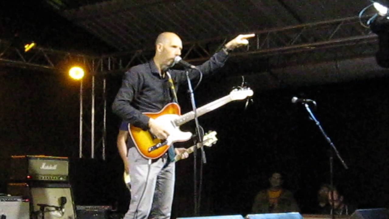 Half Man Half Biscuit - Bob Wilson Anchorman at the Engine Rooms Southampton 13/05/2016