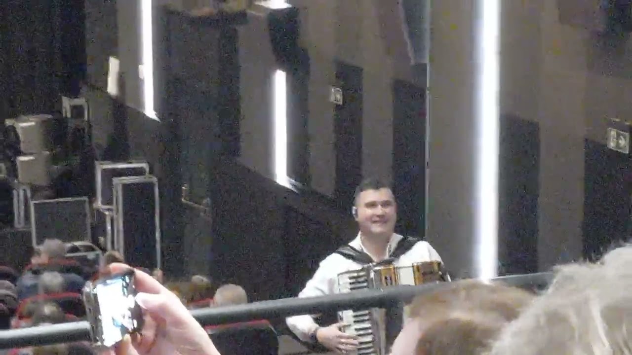 KOLLÁROVCI Hlohovec MÁM JA HRUŠKU 