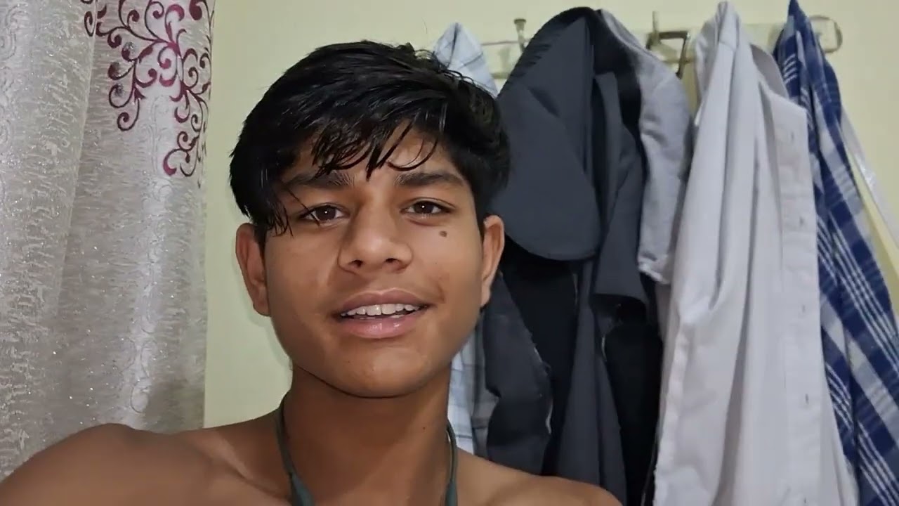 Aaj school nhi gaya 🤣😂