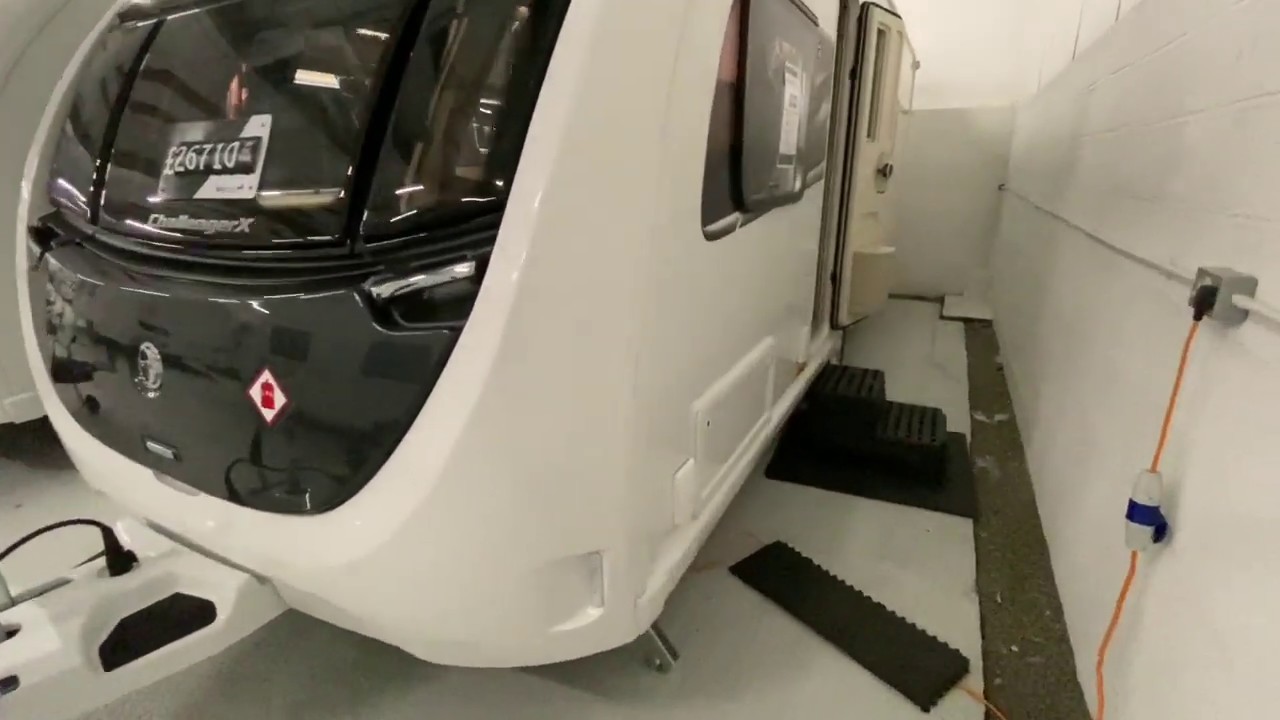 Swift Challenger X 865 2020 - Full Caravan Tour by Tamar Caravan Centre