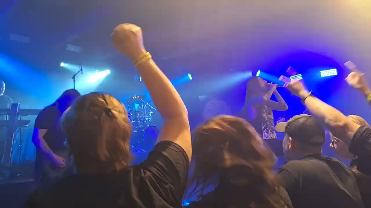 And Oceans live @ sawohouse underground, kuopio finland 04/18/2025