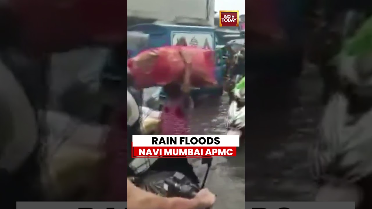 Heavy Rain Floods Navi Mumbai APMC | Maharashtra Rains | Monsoon Mayhem