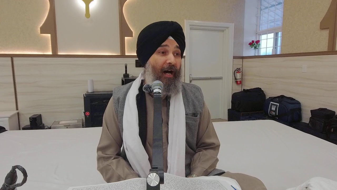 ਸਲੋਕ ਮਃ ੨ ॥ ਆਪੇ ਜਾਣੈ ਕਰੇ ਆਪਿ ਆਪੇ ਆਣੈ ਰਾਸਿ ॥