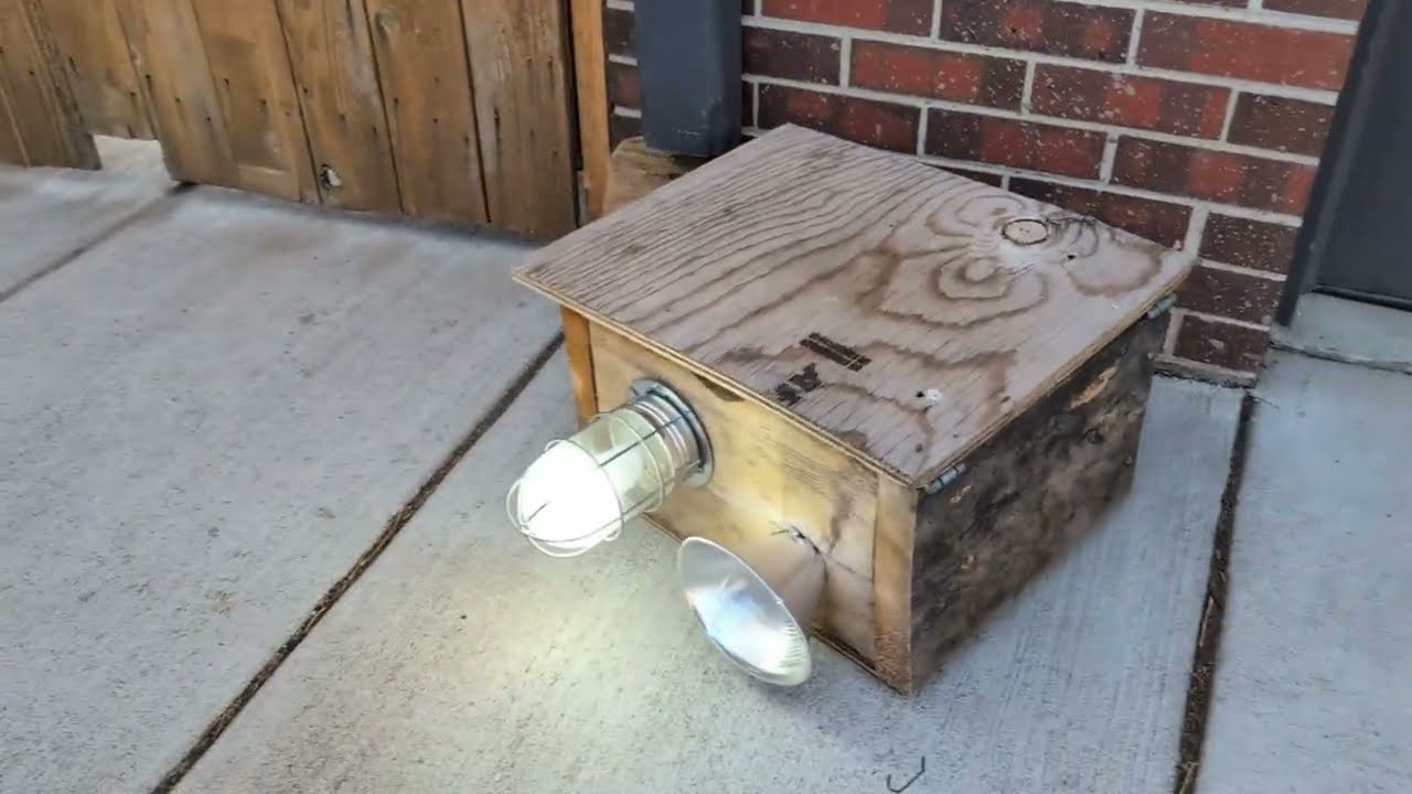 Blind corner alarm