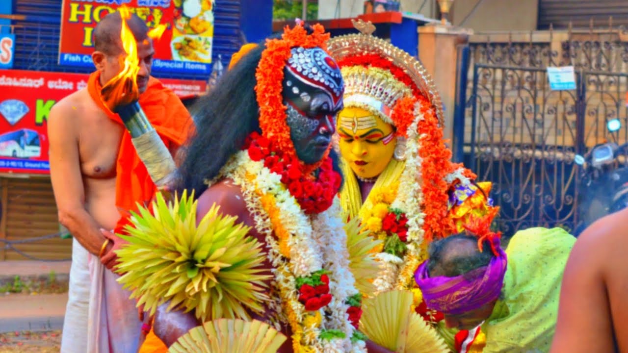 ಗುಳಿಗ, ಪಂಜುರ್ಲಿ ಕೋಲ 2024 @ Sri Kallurti Kalkuda Dyvasthana Pumpwell,