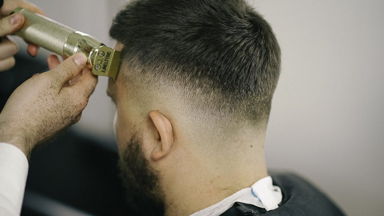 Jak Stř&iacute;h&aacute;m: Fade Tutorial - Roman