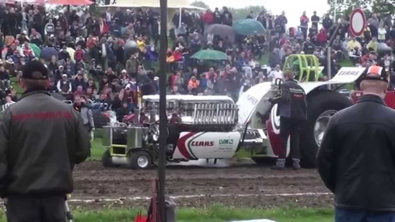 Claas Tractor  Pulling Team Green Monster & Green Fighter