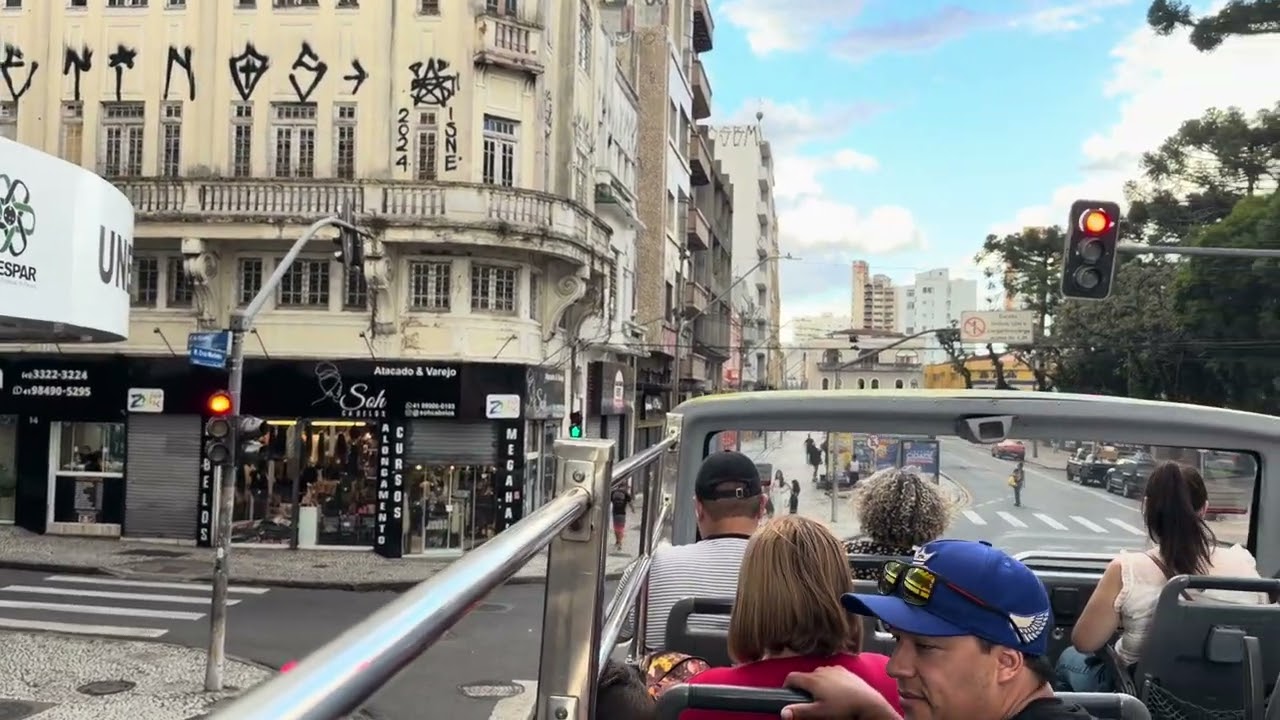 Experiência inesquecível em Curitiba PR Ônibus de turismo 