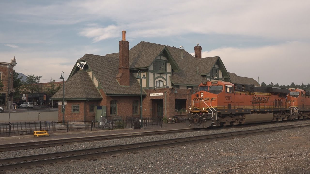 BNSF - Railfanning downtown Flagstaff, AZ