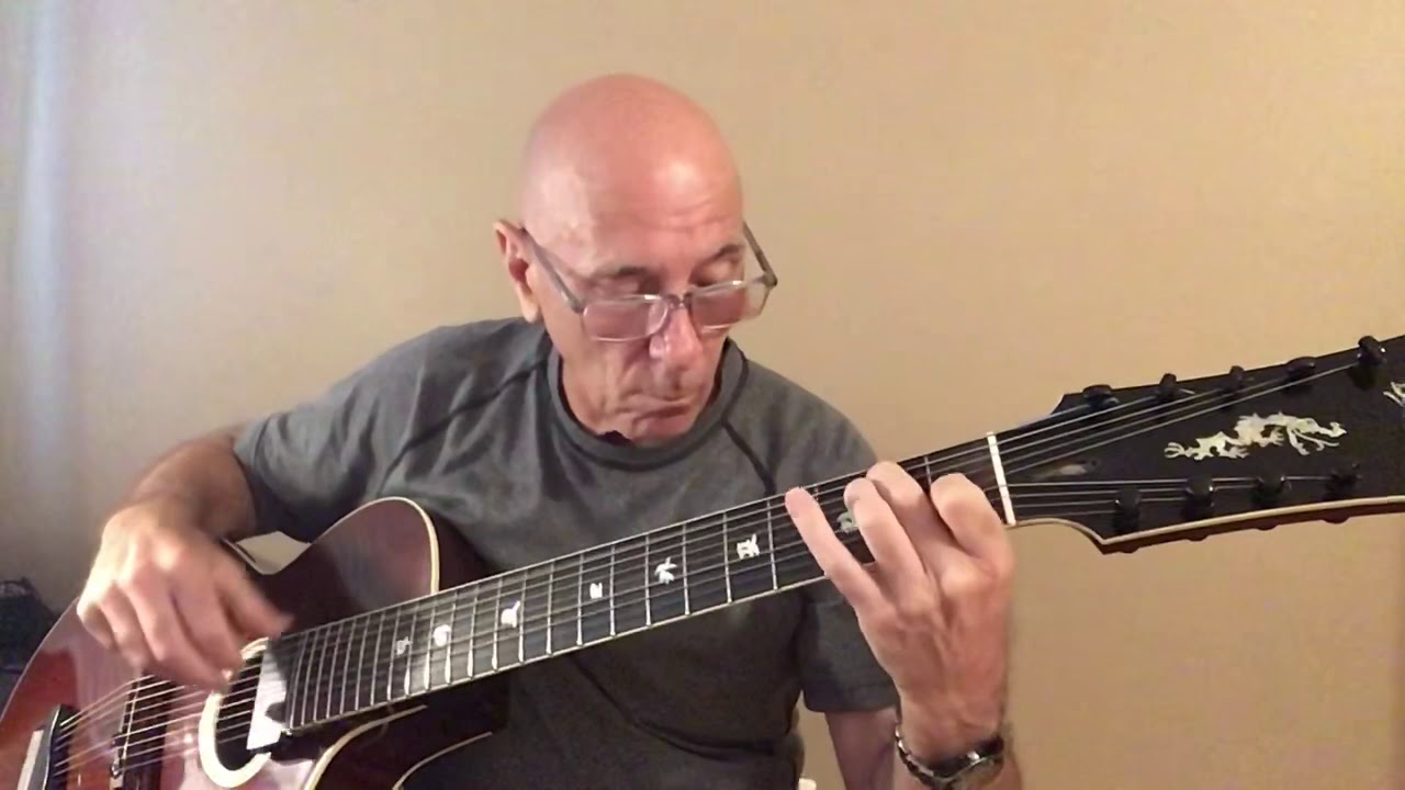 The Crave Solo. The legend of 1900.  9 string baritone Guitar. Jelly Roll Morton