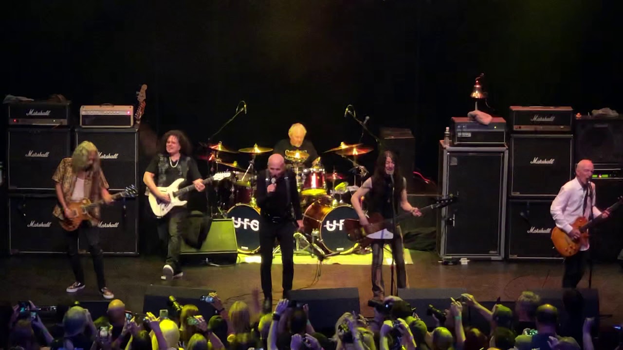 UFO (with Kirk Hammett) - Doctor Doctor