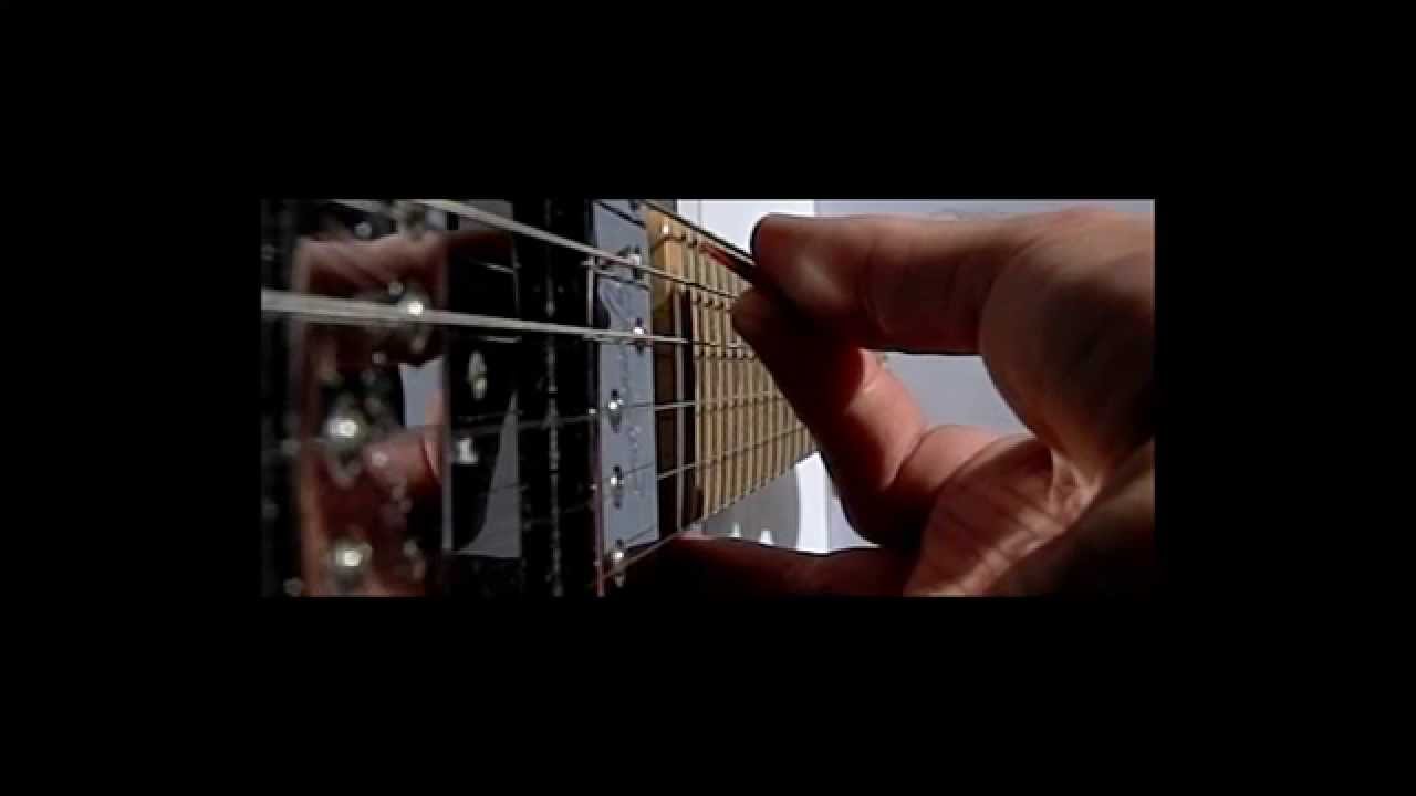12. Gitarrensaite in Slow-Motion