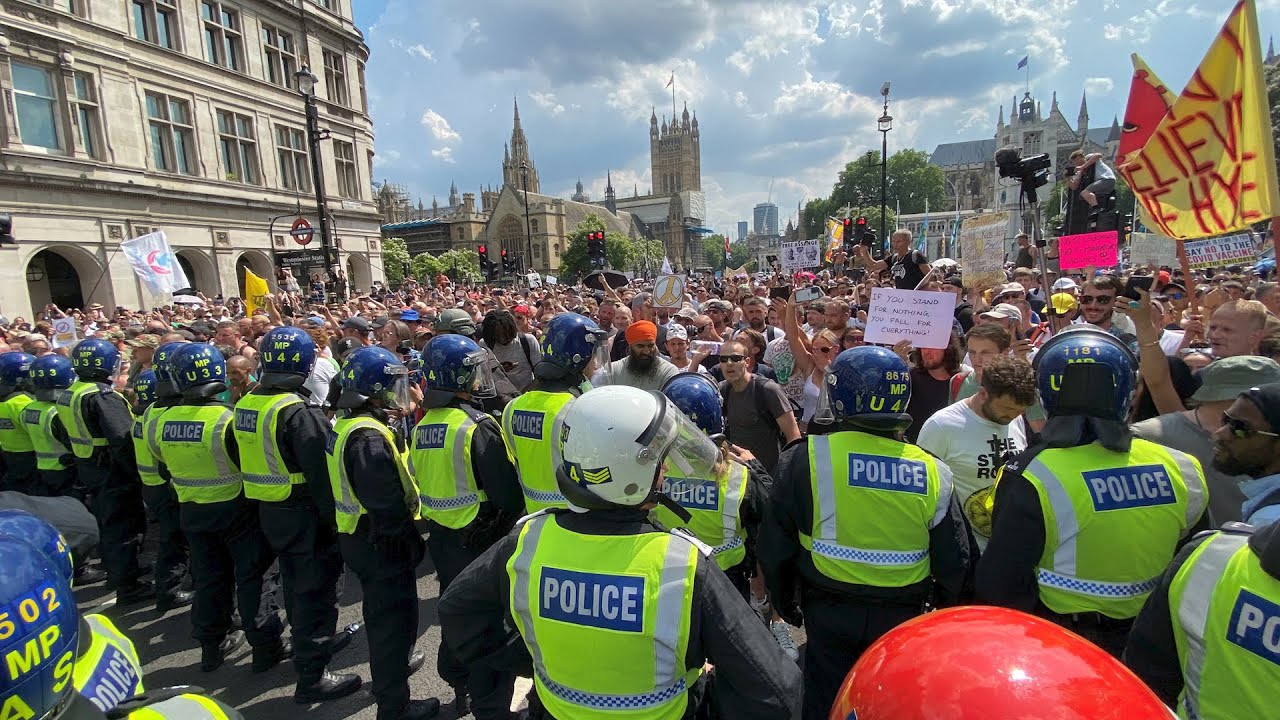'Freedom Day' anti-lockdown protesters scuffle with police in London