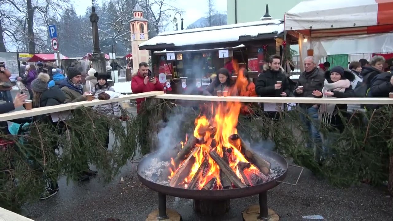 Dall'8 al 10 dicembre a Santa Maria Maggiore, in Valle Vigezzo, tornano i mercatini di Natale
