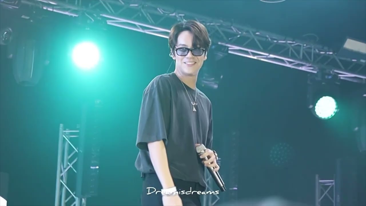 NANON KORAPAT - KNOCK KNOCK LIVE @ CAT TSHIRT | DREAMISDREAMS