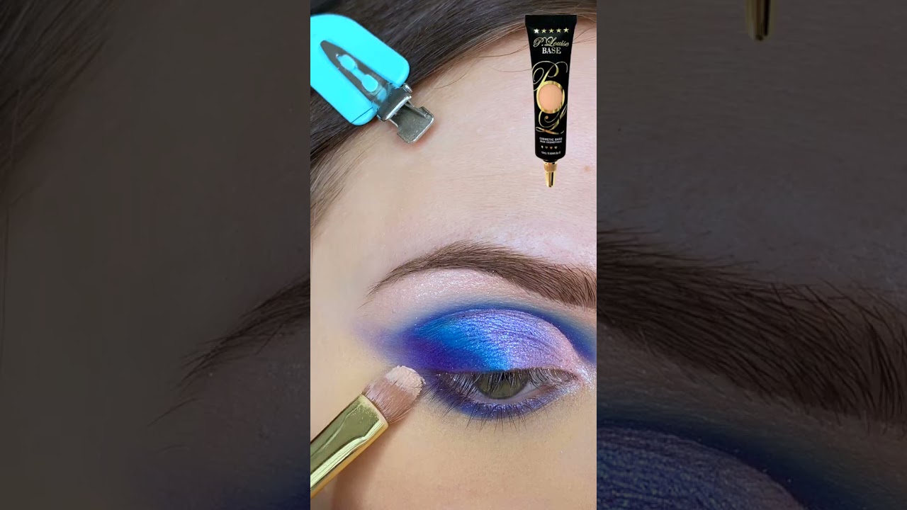 BLUE & PURPLE SHIMMERY EYESHADOW TUTORIAL | #shorts #eyeshadowtutorial