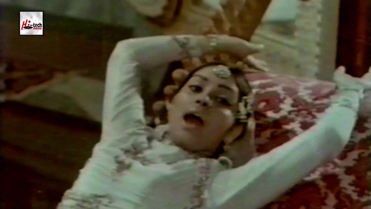 AAP FARMAEIN - ROONA LAILA - UMRAO JAN ADA - PAKISTANI FILM SONG