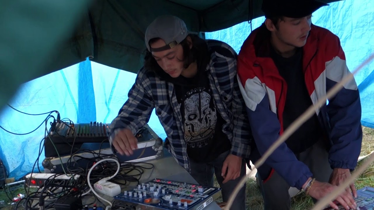 FOUR HANDZ - IN DA LOOP SOUNDSYSTEM / LIVE / FREE PARTY / 180919