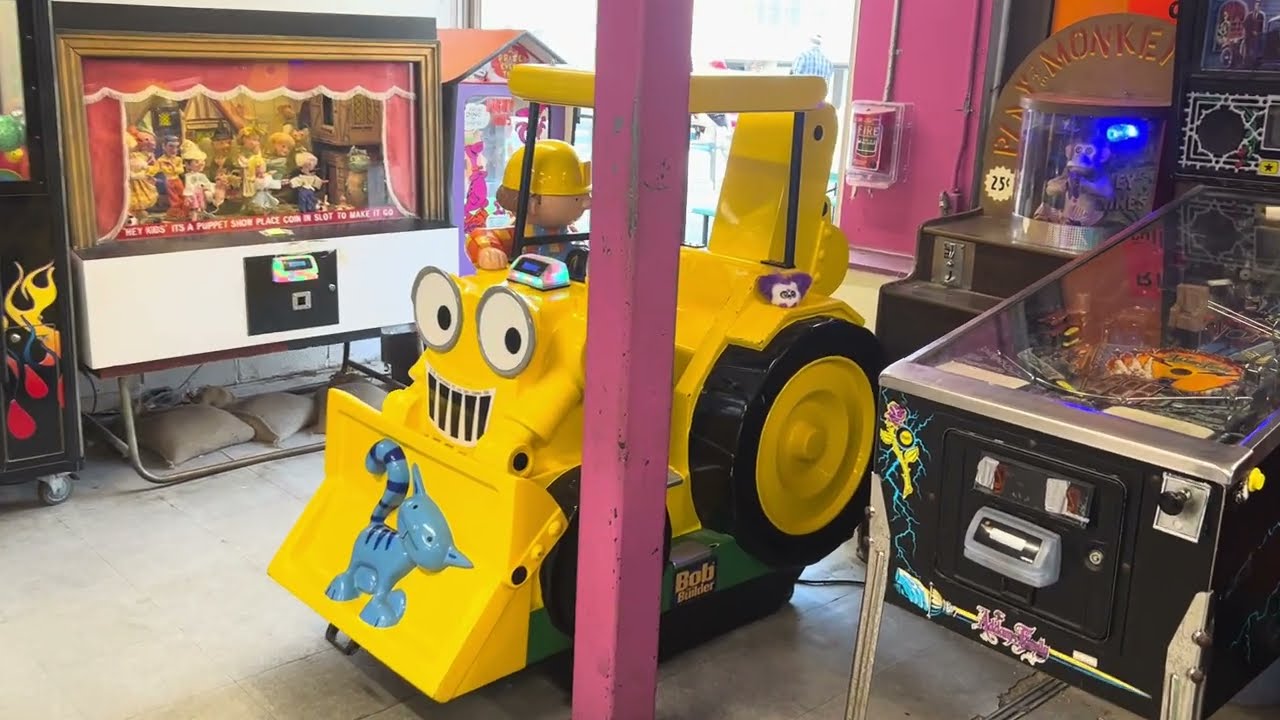 Jolly Roger 2000 bob the builder Scoop US kiddie ride at Joe’s Playland (Low volume) (POV)