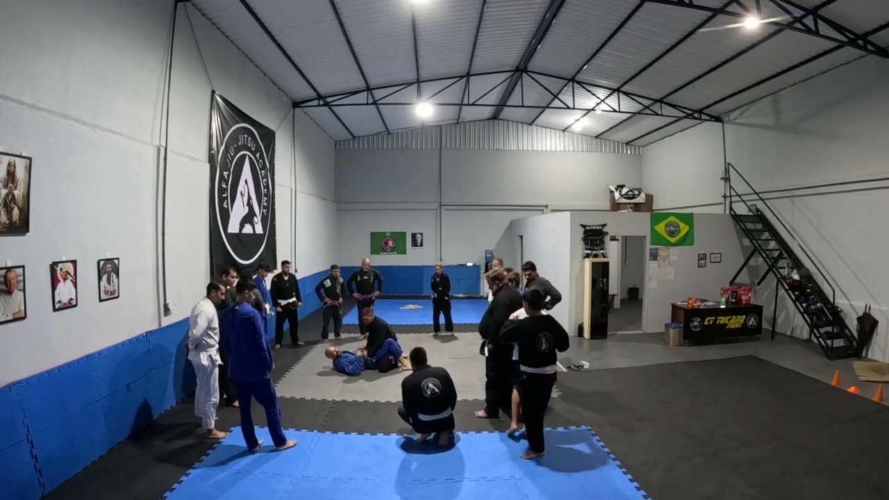 Treino de jiu-jitsu 13/02/2026 com o Professor Rodrigo - insta:tucanocere - parte I