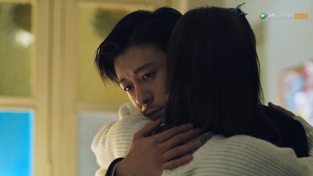 Dating In The Kitchen 我，喜欢你 EP22: CEO Lu is heartbroken after seeing the cheating photo of Shengnan.