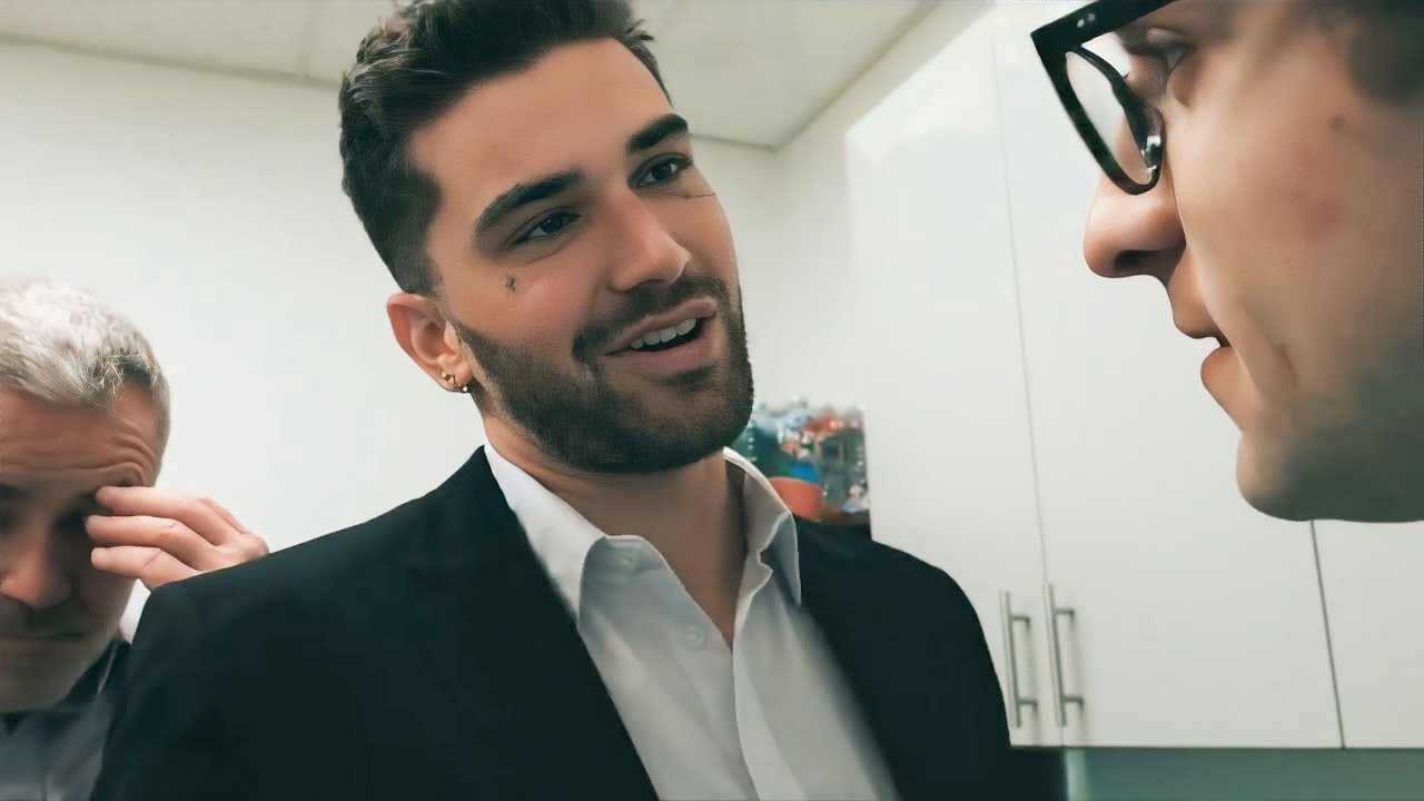 The New Hire – A Secret Office Romance