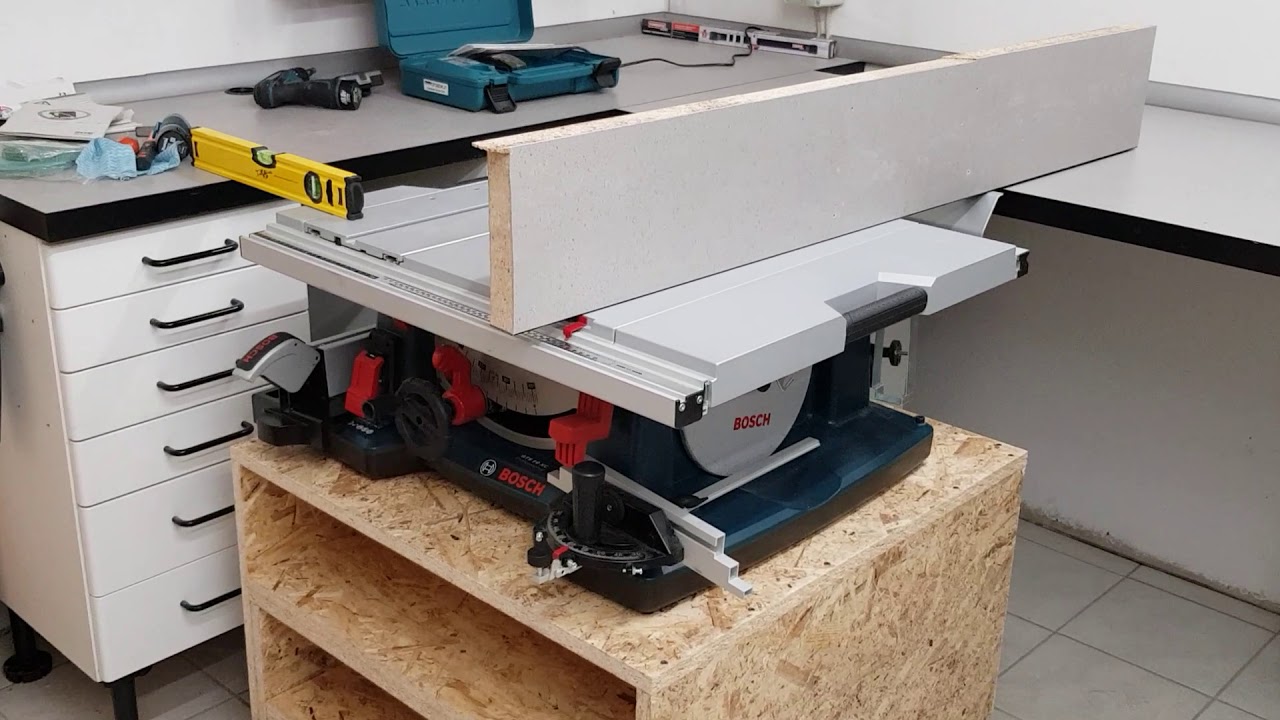 Unterschrank GTS 10 XC mit Roll- und Hebefunktion