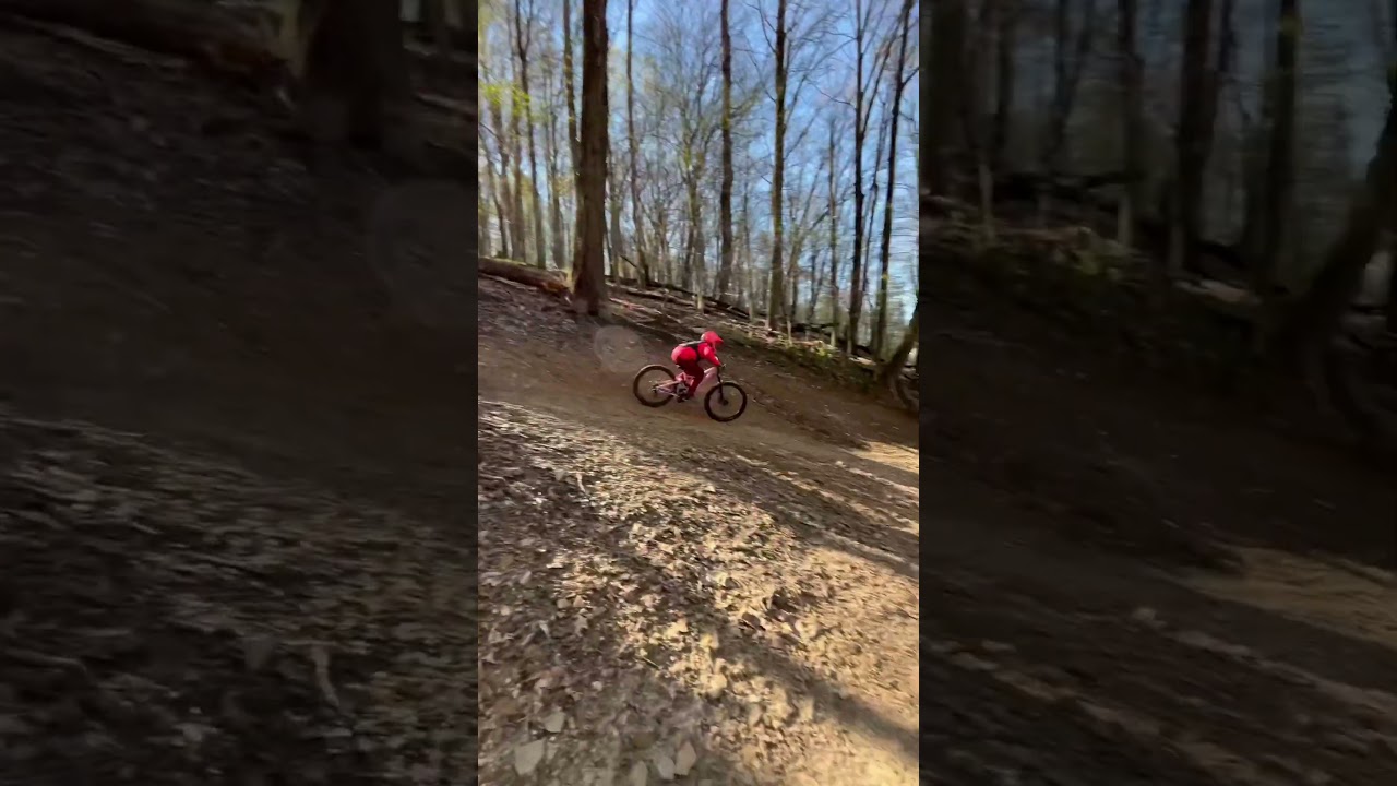A fresh pink Specialized Demo added to the stable.  #iamspecialized #demo #gopro #leattfamily #mtb