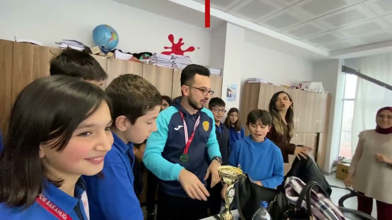 Okullar Arası Kız Futsal Turnuvası Ödül Töreni - ŞAMPİYON KEÇİÖREN FİNAL ORTAOKULU #emrekurttekin