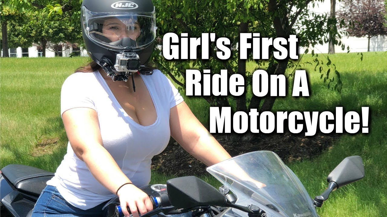 GIRL'S FIRST TIME RIDING A MOTORCYCLE