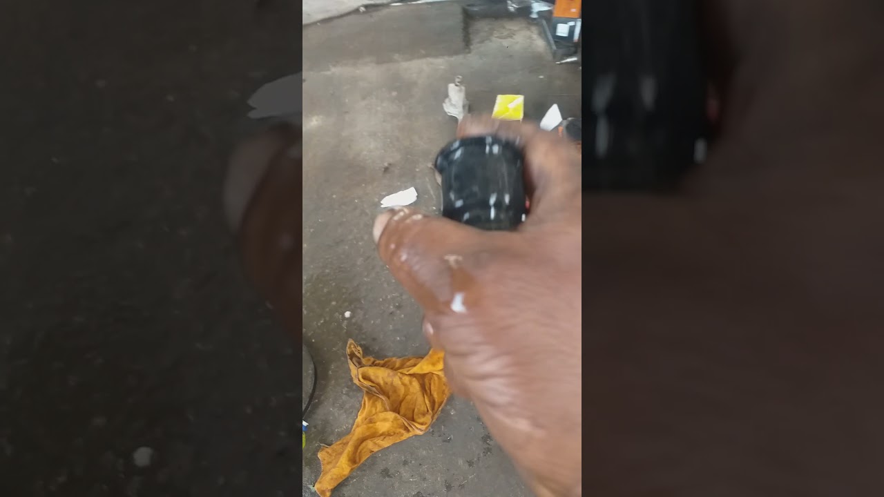 picape Strada como trocar bucha do feixe de mola traseiro