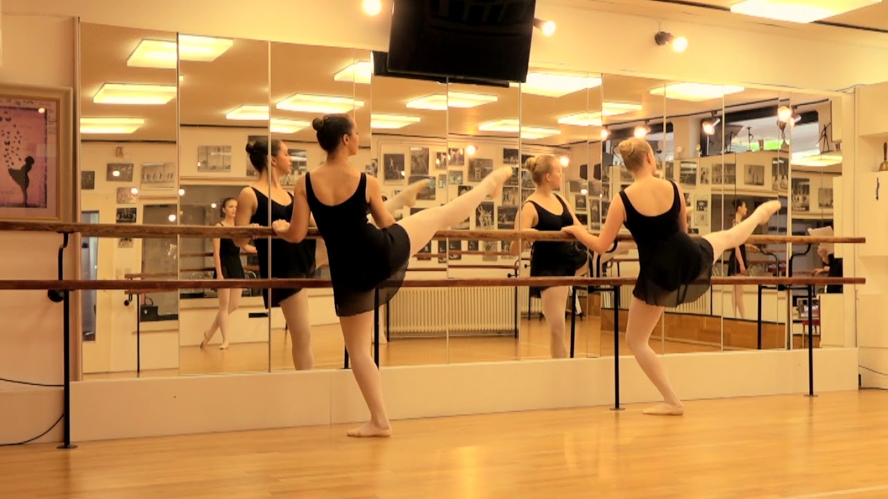 Ballettschule Steigerwald -Eine klassische Ballettstunde