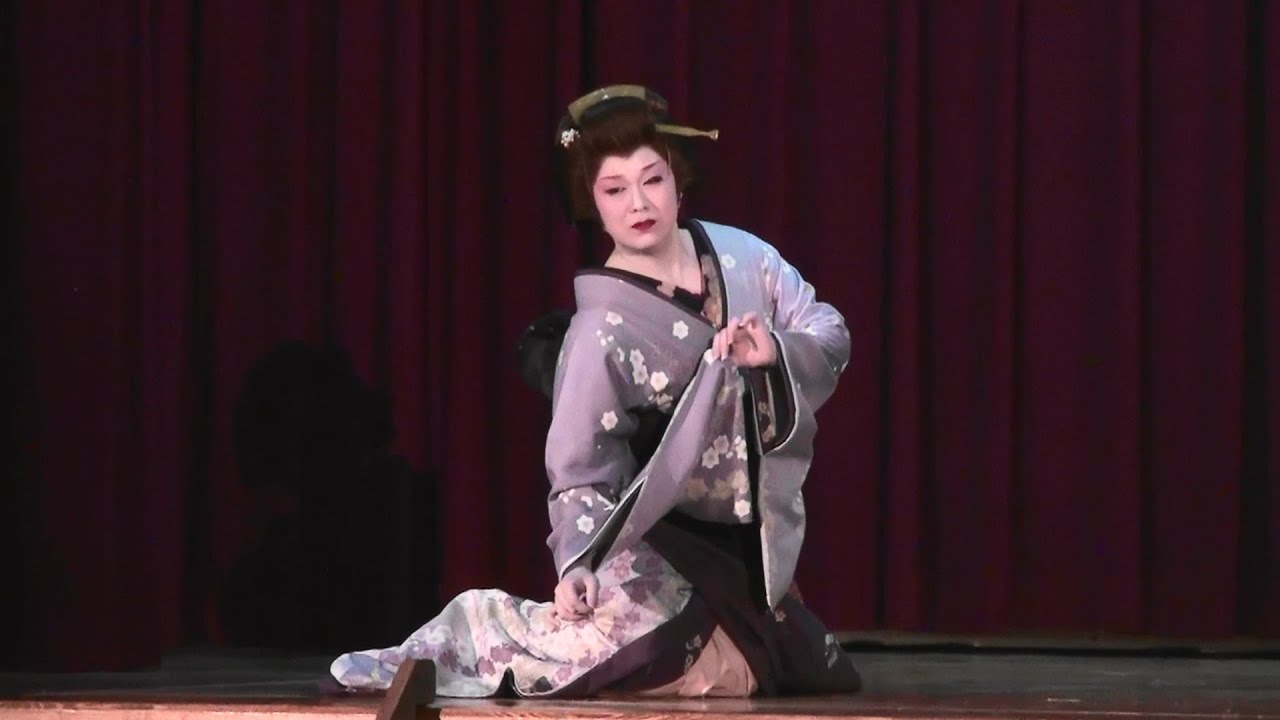 かわいい娘の踊り『 お　梶 』わかな　 朝来市高齢者活力創造センター・体育館
