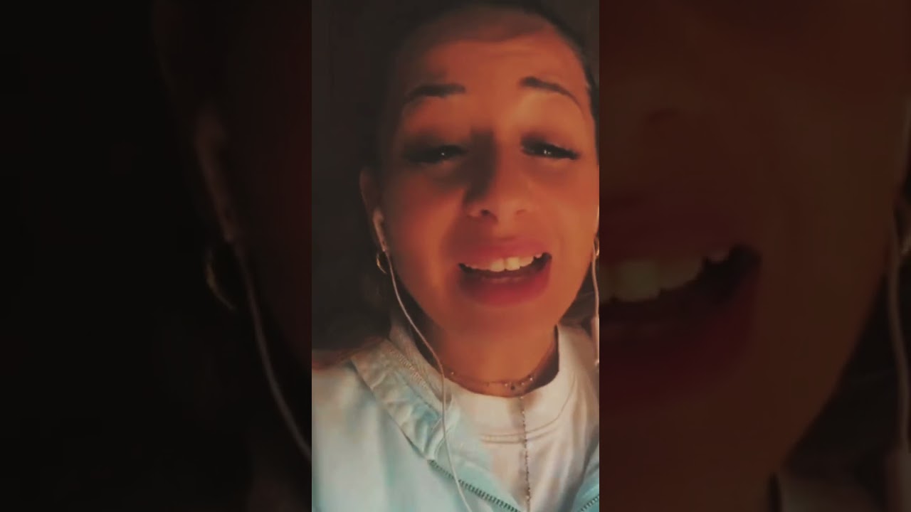 The voice titty cover 