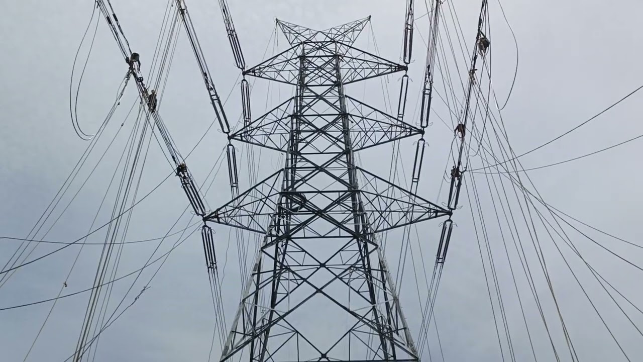 Transmission line💫 ⚡400 kv line road crossing and final sag   ful safety work