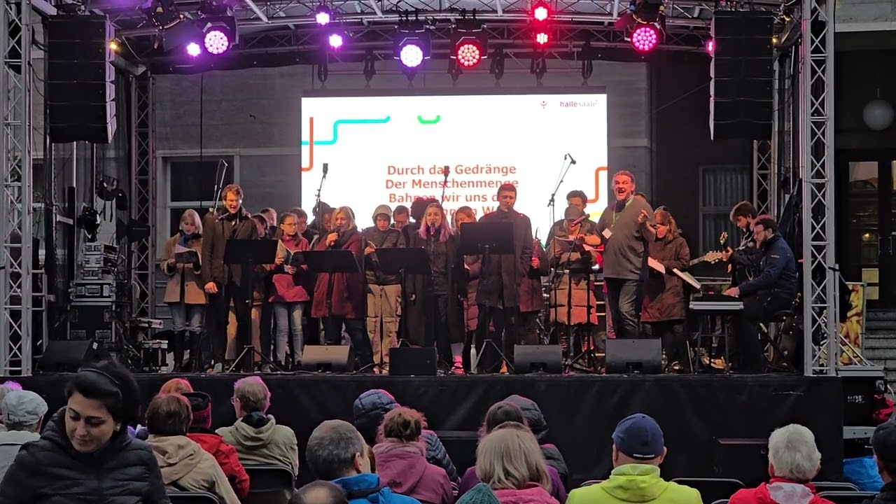 Deutschland singt auf dem Marktplatz in Halle