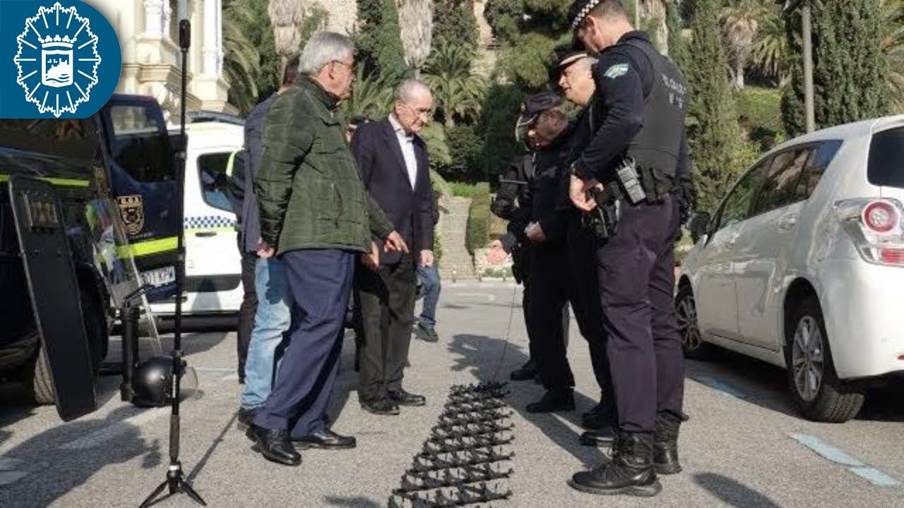 181228 - Policía Local Málaga - Presentación nuevo furgón GOA y material policial