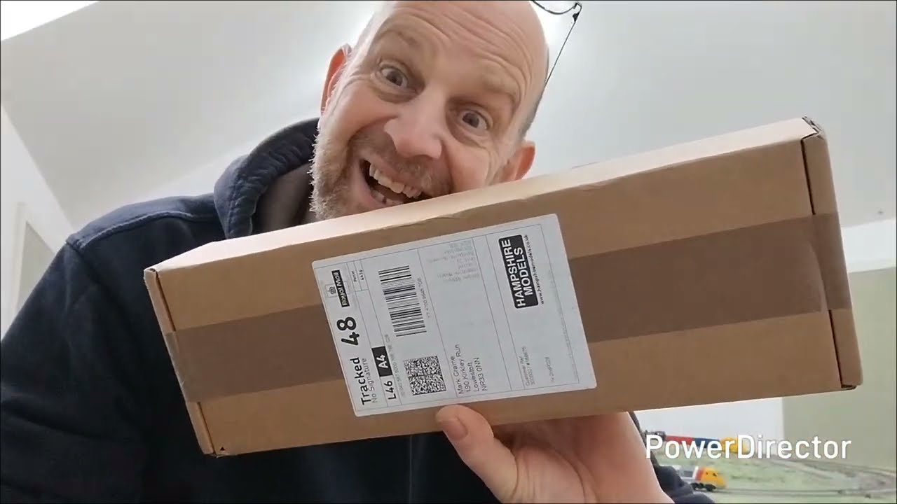 Возвращение модели железной дороги Hornby 1981 года. Распаковка и вскрытие коробки. Доставка Roya...