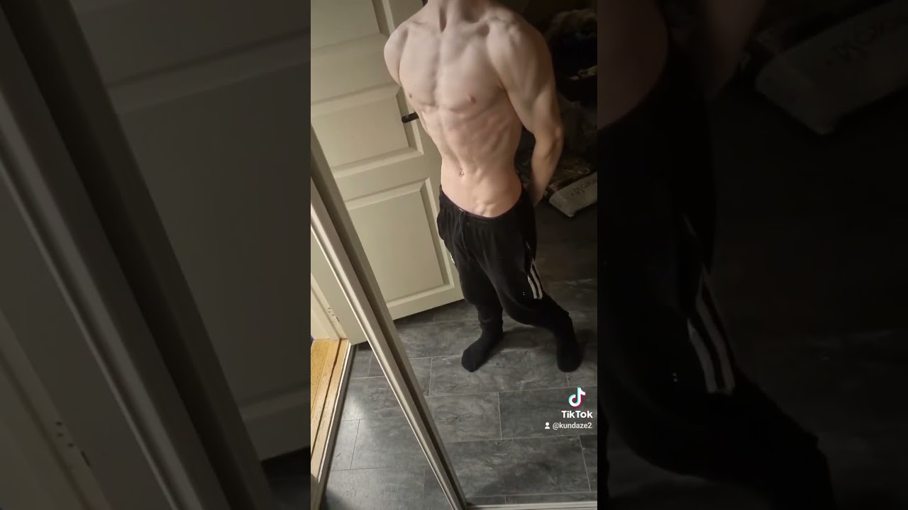 #bodybuilding #fitness #abs #gym #flexing #bulk #teen #bodytransformation