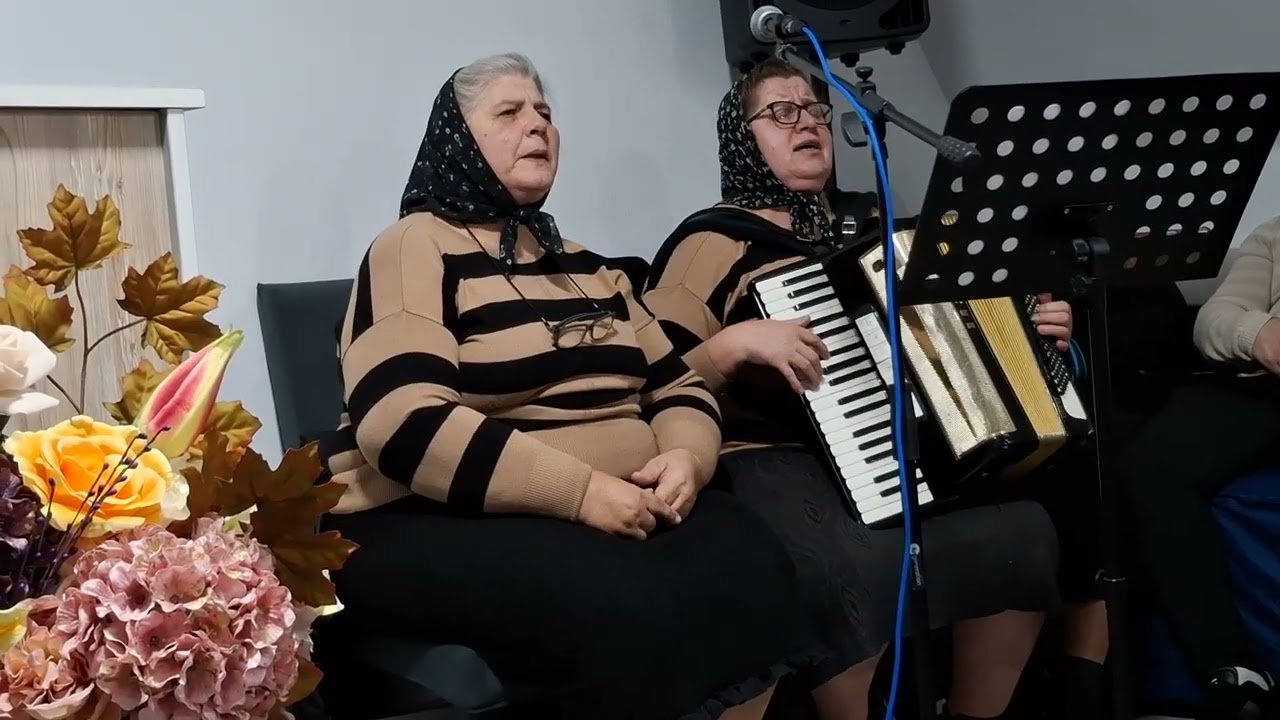 E timpul să te pocăiești, cântă Luci și Para 