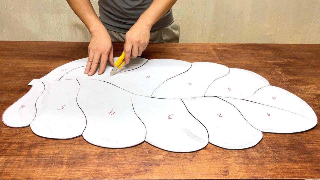 Woodworking Ideas Inspired By Nature // Build A Uniquely Designed Tea Table From Natural Wood