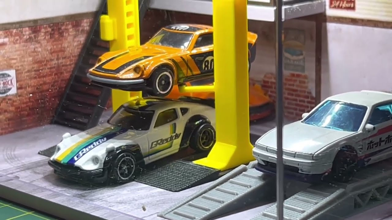 JDM Car Garage Model Unboxing & Assembly 1/64 Scale Hotwheels Diorama