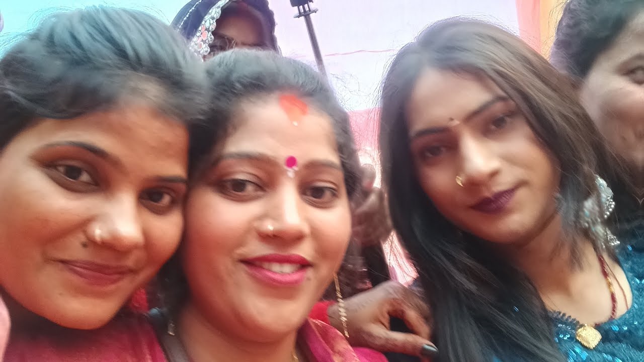 desi ki duniya हमारे लाइव वीडियो में आप लोग का स्वागत है राधेराधे