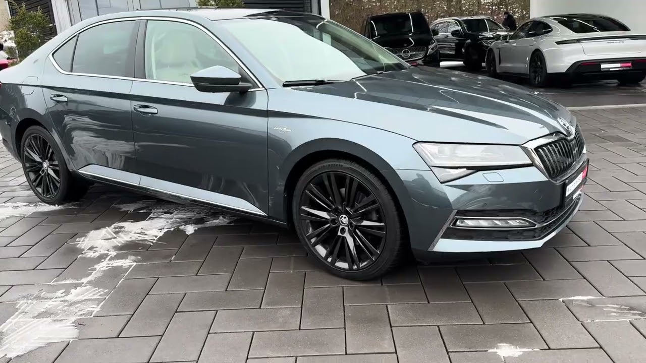Skoda Superb 9329