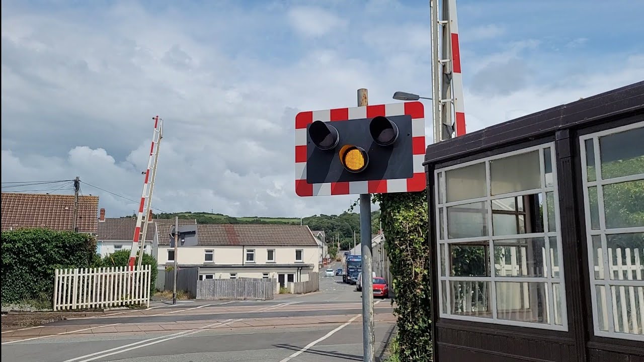 Pembrey & Burry Port Level Crossing, Carmarthenshire (13/07/2023)