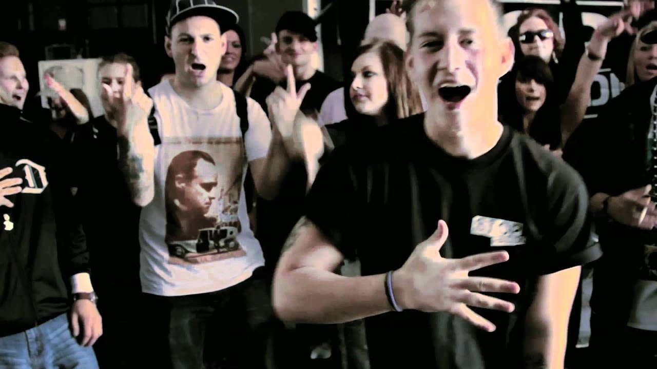 Angela - N&aring; Mig feat. Theis Bue & Rasmus Nielsen