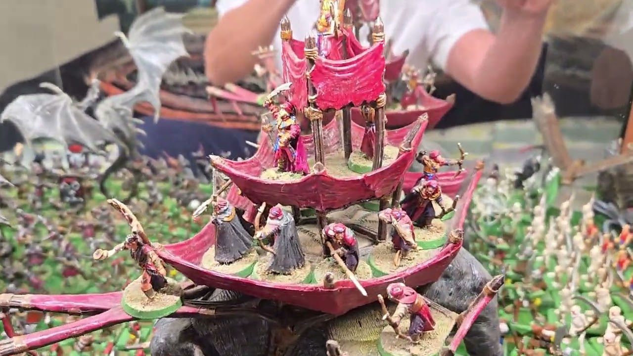 MINIATURAS EL RETORNO FRYKYOOM