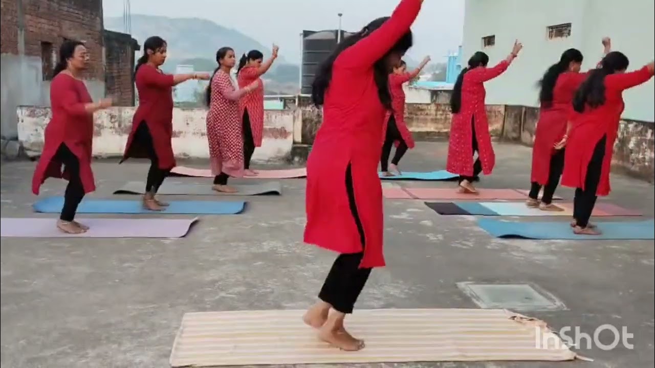 RANU MUMBAI KI RANU.. fitness through dance.. Keep smiling with Sunita 