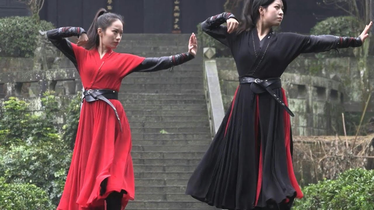 Kung fu girl group puts fresh spin on ancient Chinese art | AFP