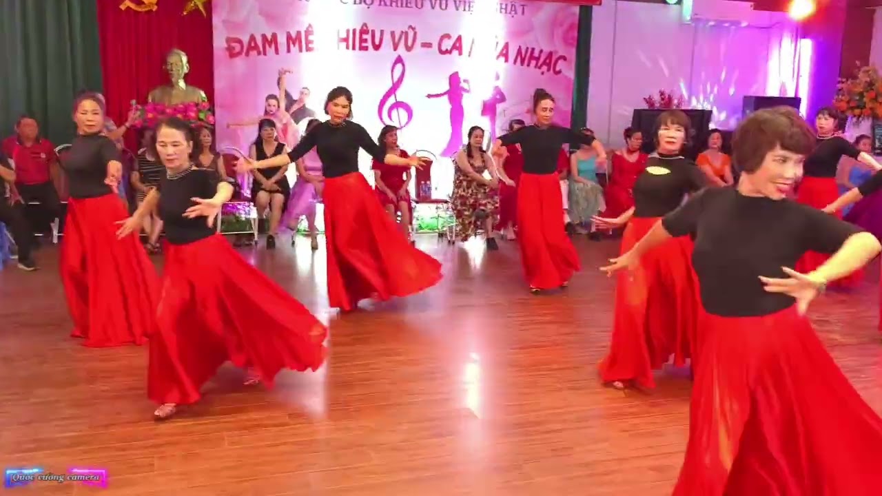 Pasodoble CLB việt nhật khai mạc sàn mới